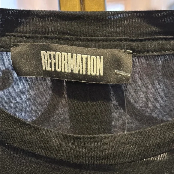 Reformation Black Cropped Top long sleeve small preloved thin lightweight - Picture 3 of 11